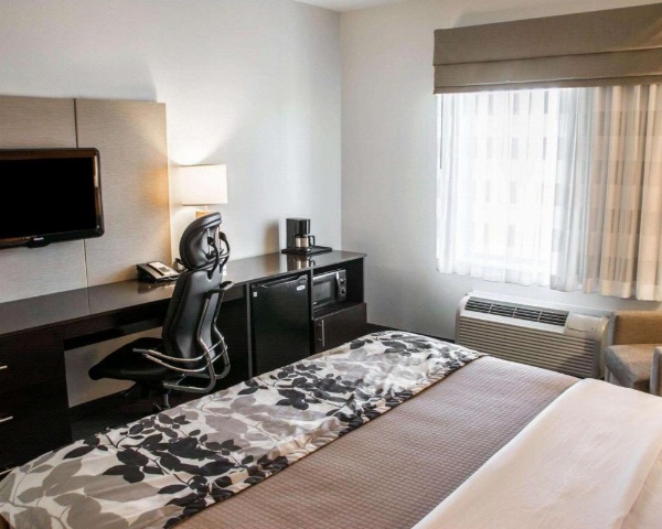 Sleep Inn & Suites Medical Center image 17