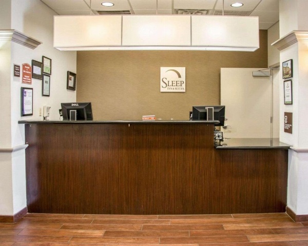 Sleep Inn & Suites Medical Center image 9